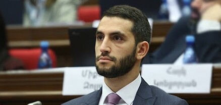 Երևանից հերքում են, թե «Զանգեզուրի միջանցքն» ու Սահմանադրությունը պայմանագրի «2 չհամաձայնեցված կետերն են». Ազատություն