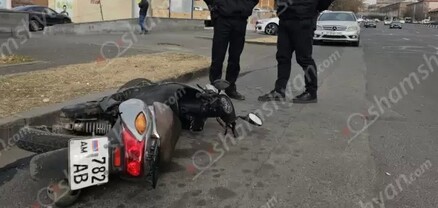Երևանում բախվել են Mercedes-ն ու մոպեդը. վերջինը կողաշրջվել է, մոպեդավարը՝ հոսպիտալացվել․ shamshyan.com
