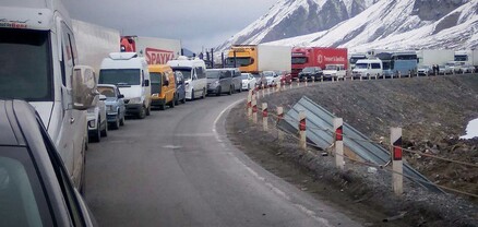 Լարսը բաց է բոլոր տեսակի տրանսպորտային միջոցների համար