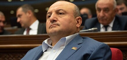 Վարդան Ղուկասյանը քվեարկում է. ՈւՂԻՂ