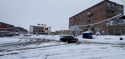 Մասսայական հոսանքազրկումներ, կոտրված ծառեր․ առատ ձյունն անակնկալի է բերել ալավերդցիներին