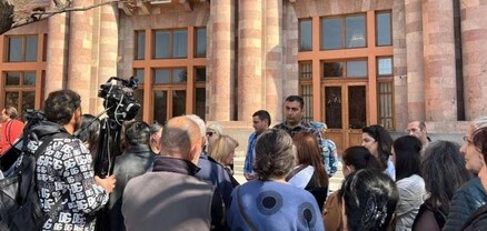 Անհետ կորածների ծնողների պահանջը․ Հրապարակ