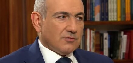 Ուզուրպատորնե՛ր․ Փաշինյանն արդեն 3-րդ գրառումն է կատարում՝ իրեն իշխանության բերել-չբերելու վերաբերյալ