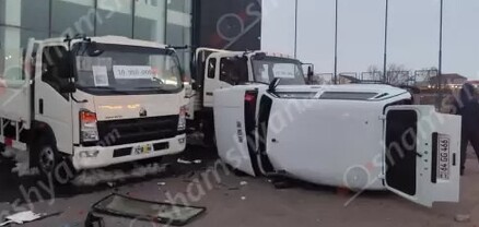 Երևանում 23-ամյա վարորդը «Նիվա»-ով բախվել է կայանված 2 բեռնատարների և կողաշրջվել․ shamshyan.com