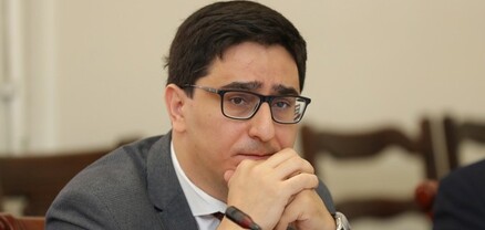 Մավրը կարող է հեռանալ․ Եղիշե Կիրակոսյանը պետք է թողնի նաև ԵՊՀ Հոգաբարձուների խորհրդի քարտուղարի պաշտոնը