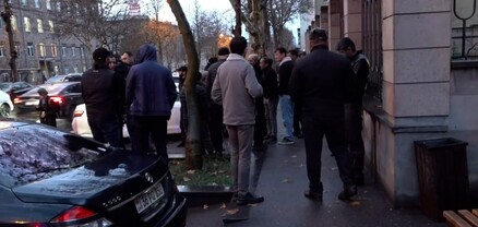 Արցախցի երիտասարդին խոշտանգած ոստիկաններին պատժելու պահանջով բողոքի ակցիա ՀՀ քննչական կոմիտեի մոտ. ՈւՂԻՂ