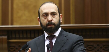 Միրզոյանն ու իր «աջակիցները»․ Հրապարակ