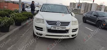Ավտովթար՝ Երևանում․ Աշտարակի խճուղում բախվել են Volkswagen Touareg-ը և Ford Transit-ը․ shamshyan.com