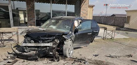 Կոտայքում՝ «Քարվանա»-ի մոտ բախվել են «Mazda 6»-ն ու «Nissan Murano»-ն. կան վիրավորներ. shamshyan.com