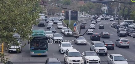 Քաոս՝ Երևանի կենտրոնում. Հերացու և Աբովյան փողոցներում երթևեկությունը կաթվածահար է