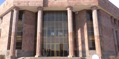 Շիրակի և Սյունիքի դատարաններում քաոսային իրավիճակ է․ Հրապարակ