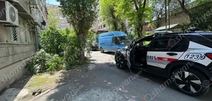 Երևանում տղամարդը լվացք փռելիս 5-րդ հարկից անզգուշաբար վայր է ընկել. նա հոսպիտալացվել է. shamshyan.com
