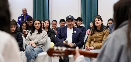 Փաշինյանը Աղվերանում հանդիպել է սեղանի թենիսի Վարչապետի գավաթի եզրափակիչ փուլի մասնակիցներին