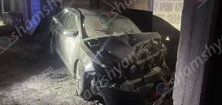 Ավտովթար՝ Կոտայքի մարզում․ Toyota Camry-ն բախվել է շինության պատին․ կան վիրավորներ․ shamshyan.com