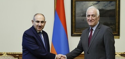 Փաշինյանը նախագահական նստավայր է այցելել ու շնորհավորել Խաչատուրյանին ծննդյան օրվա առթիվ