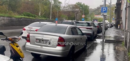 «Վեոլիա ջուր»-ը օրենքից վե՞ր է․ ընկերության մեքենաները կայանված են չթույլատրված հատվածում   
