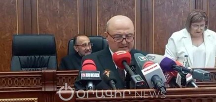 Վարդան Ղուկասյանը երդմամբ պաշտոնապես ստանձնեց Գյումրու քաղաքապետի պաշտոնը