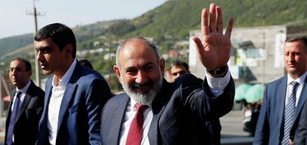 Սյունիքի համայնքապետերը ջերմ շփվել են Փաշինյանի հետ, ճաշել միասին․ Հրապարակ