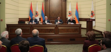 Երկիրը աղետից դուրս բերելու անելիքները․ ՀՀԿ-ն Սերժ Սարգսյանի գլխավորությամբ նիստ է անցկացրել
