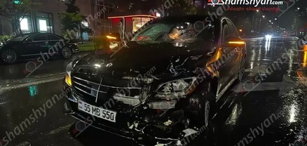 Երևանում «Mercedes»-ը բախվել է կայանված «Kia»-ին. կա վիրավոր. վարորդներից մեկը վարորդական վկայական չի ունեցել. shamshyan.com