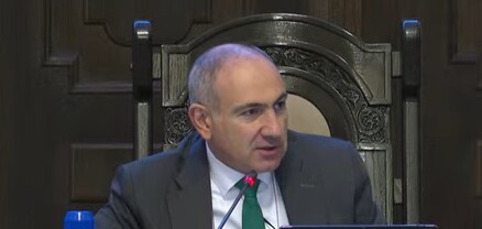 Մեր որոշումները չեն կատարվում, քանի որ ոչ մենք նորմալ կարդալ գիտենք, ոչ էլ նրանք, ում հանձնարարում ենք․ Փաշինյան