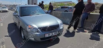 Ավտովթար Երևանում. Աշտարակի խճուղում բախվել են Mitsubishi Chariot-ը և Lada Priora-ն․ shamshyan.com