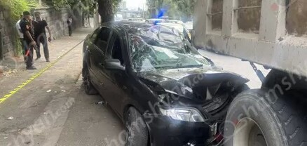 Երևանում 31-ամյա վարորդը Lada-ով մխրճվել է կայանված բեռնատարի հետնամասի մեջ. կա 5 վիրավոր. shamshyan.com