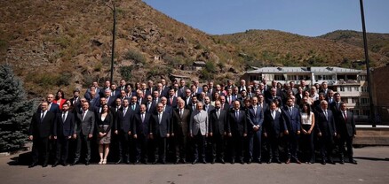 Մթության մեջ անցկացված դեսպանահավաքը. վատ բան է սպասվում 