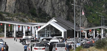 Լարսը բաց է բոլոր տեսակի տրանսպորտային միջոցների համար