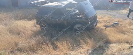 Աշտարակի խճուղում բախվել են «Mercedes»-ը և «Նիվա»-ն․ վերջինը հայտնվել է երթևեկելի գոտուց դուրս․ Shamshyan.com