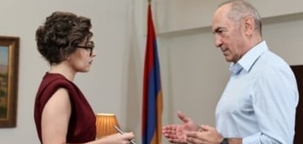 Ռոբերտ Քոչարյանը հարցազրույց է տալիս