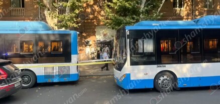 Երևանում ավտոբուսի վարորդը վրաերթի հետևանքով մնացել է 2 ավտոբուսների արանքում. վիճակը ծայրահեղ ծանր է. shamshyan.com