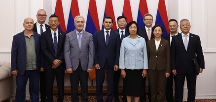 Հայաստան-Չինաստան բարեկամական խմբին է ներկայացվել «Խաղաղության խաչմերուկը»
