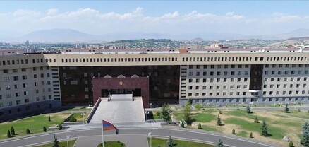 Անհետ կորած զինծառայողների և ԳՇ պետի հանդիպումն անցել է լարված մթնոլորտում