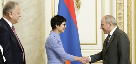 Փաշինյանն ընդունել է ԵՄ ընդլայնման հարցերով հանձնակատար Մարթա Կոսին