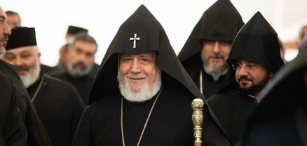 Փնտրվում են դավաճաններ. Հրապարակ