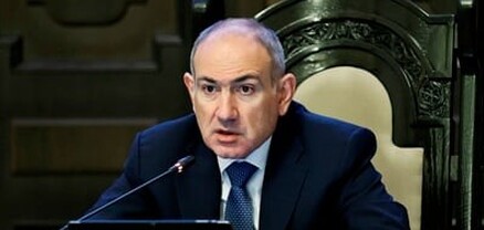 Փաշինյանն աշխատանքային հանդիպում է ունեցել ՆԳ նախարարի հետ