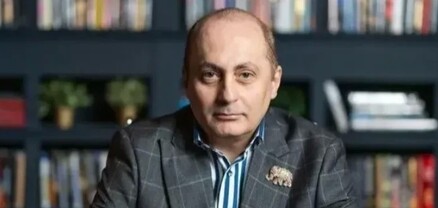 Дождь հեռուստաալիքը շփոթել է Գյումրիի համայնքապետի լուսանկարը` Վարդան Ղուկասյանինի հետ