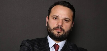 Ֆեյսբուքյան ստատուսի համար «մասկի-շոու»-ով ձերբակալել են Ալեքսանդր Կոչուբաևին. փաստաբան