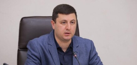 Խանգարո՞ւմ ես․ կա´մ բռնության ես ենթարկվելու, կա´մ հայտնվելու ես ճաղերի հետևում. Տիգրան Աբրահամյան