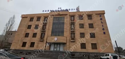 Երևանում հայտնաբերվել են մոտ 1 տասնյակ ավտոմեքենաների համարանիշներ գողանալու մեջ կասկածվողը և գողացված համարանիշները