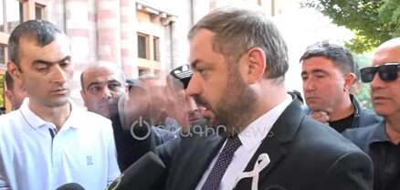 Թողեք լուծեմ ձեր խնդիրը, ձեզ հավասար մտահոգ եմ խնդրով. Պապոյանը՝ բեռնատարների վարորդներին