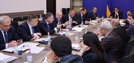 Դավիթ Խուդաթյանը մարզպետների մասնակցությամբ խորհրդակցություն է անցկացրել