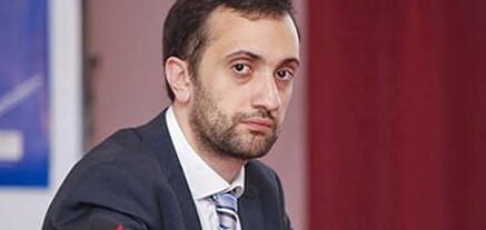 Էջմիածնում ու Խոյում ՔՊ-ականներն ավելի «ափաշքյարա» են գործում, քան Վարդան Ղուկասյանի կոռուպցիան Գյումրիում. Իոաննիսյան