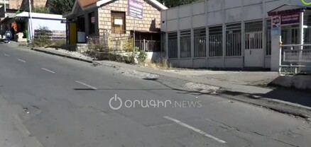 Չարենցավանի Խորենցի փողոցի մայթը բռնազավթվել է