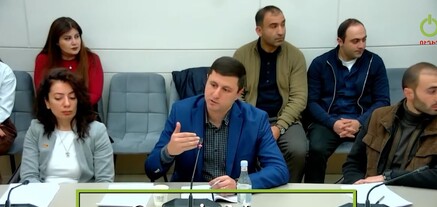 Մտահոգիչ չէ՞՝ գունդը ո՞նց է ընդհանուր քննությունից 2 ստացել, խնդիրներ կան․ Աբրահամյանը՝ Պապիկյանին