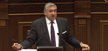 Նալլաթ քեզ, սև սատանա, էդ ՌԴ-ի հետ Վրաստանի սահմանը երե՞կ առաջացավ, թե՞ Սև ծովը թազա քցած «գյոլ» է