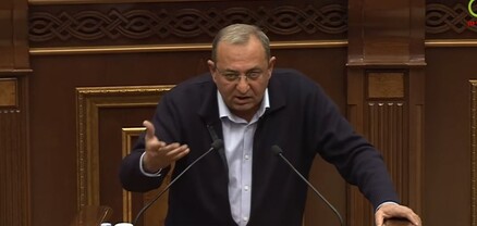 Եկել, մուննաթ եք գալիս, մինչև ելույթ ունենալը գոնե տեքստերին ծանոթացեք. Արծվիկ Մինասյանը՝ ՔՊ-ականներին