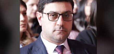Պարեկին ծեծած Շիրակի մարզպետի խորհրդականը ոչ միայն աշխատանքից չի ազատվել, այլ նաև վայելում է ազատությունը