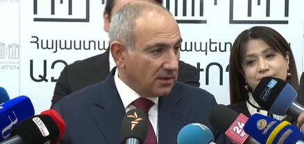 Նիկոլ Փաշինյանն ԱԺ-ում պատասխանում է լրագրողների հարցերին․ ՈւՂԻՂ